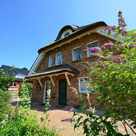 Lägenhet Ferienwohnung-sonnenkamp-in-gross-zicker-halbinsel-moenchgut